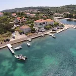 Julija Διαμέρισμα