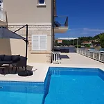Julija Διαμέρισμα *